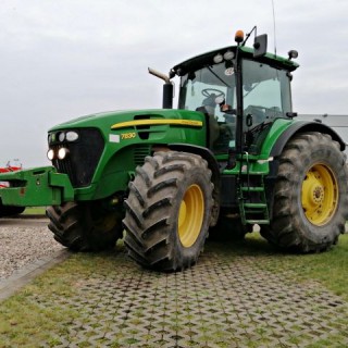 JD 7830